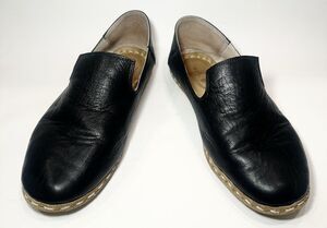 RAUM Grounded Black Leather Slip On Minimalist Flats Women’s Size 9